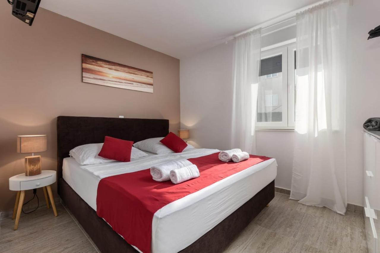Apartments Cesare Нин Экстерьер фото