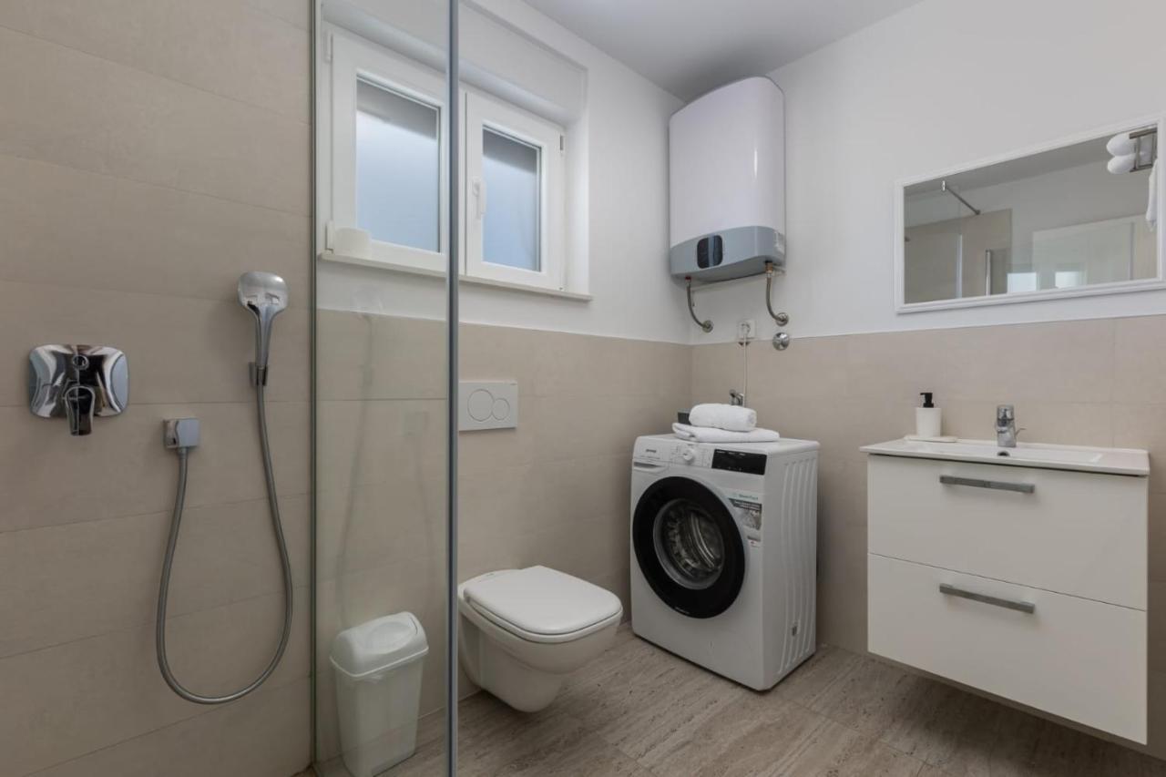 Apartments Cesare Нин Экстерьер фото