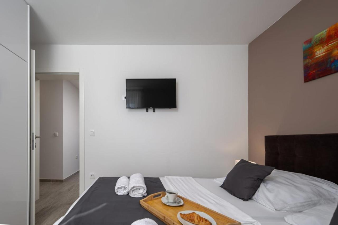 Apartments Cesare Нин Экстерьер фото