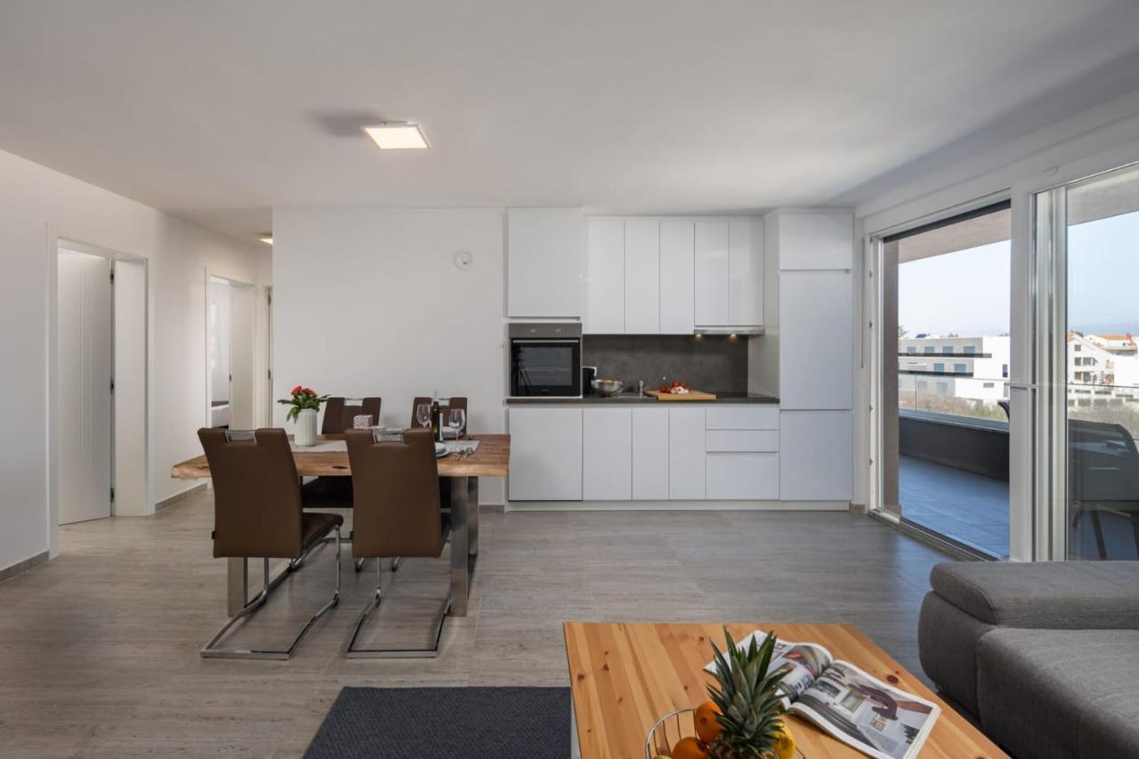 Apartments Cesare Нин Экстерьер фото