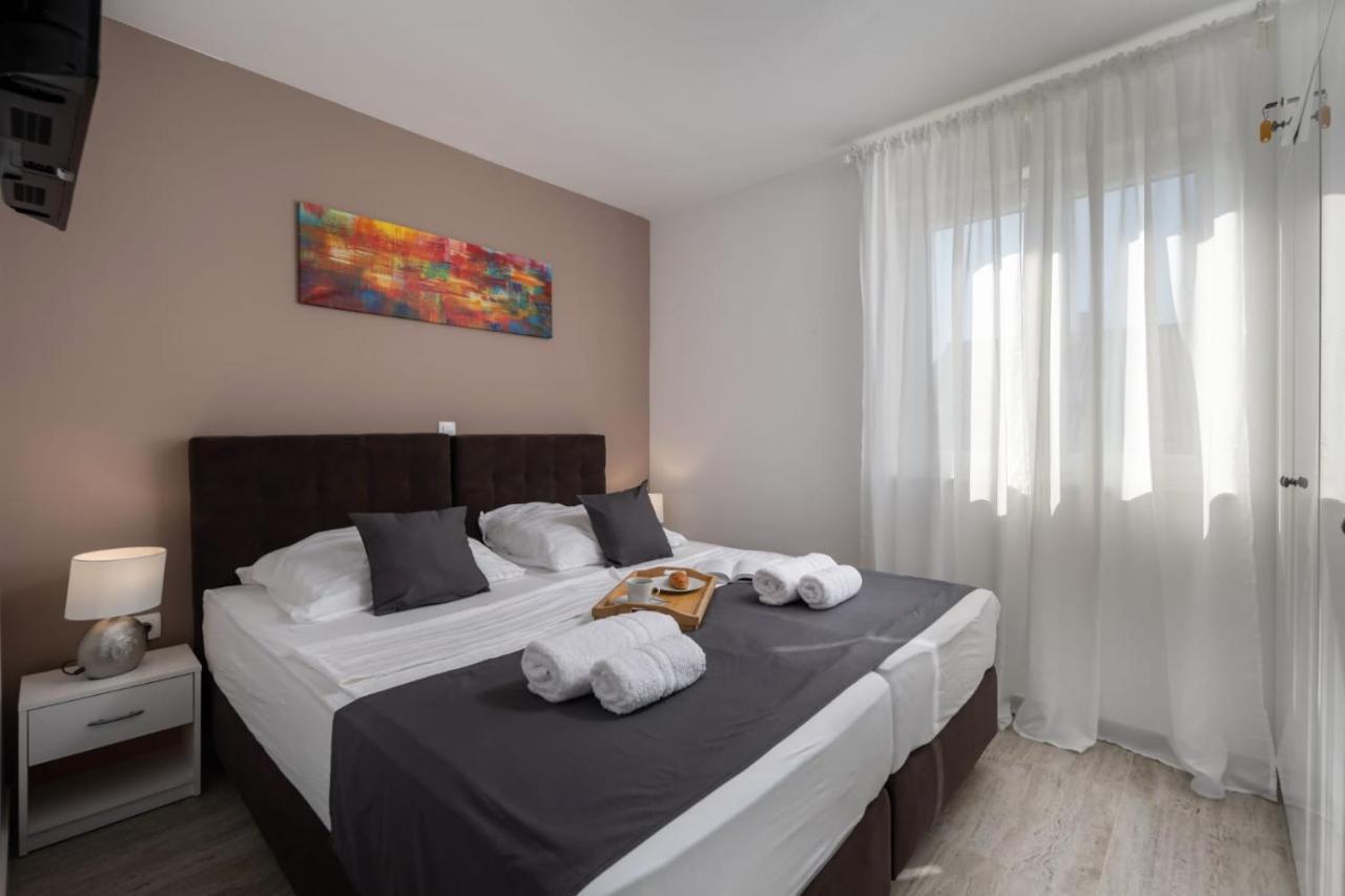 Apartments Cesare Нин Экстерьер фото