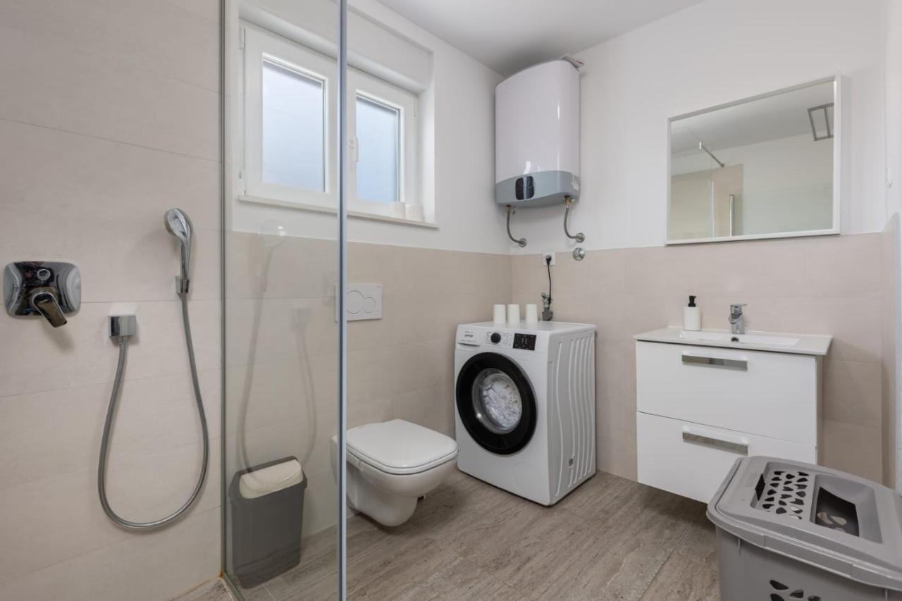 Apartments Cesare Нин Экстерьер фото