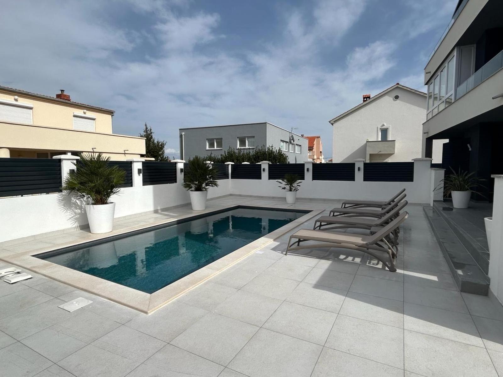 Apartments Cesare Нин Экстерьер фото